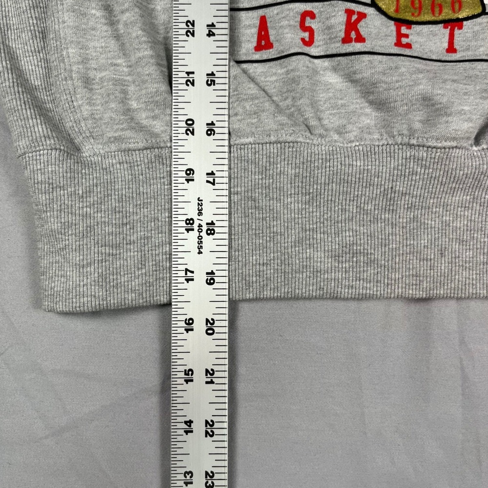 Vintage Style Chicago Bulls Cropped Sweatshirt Gray Women's Large NBA Ultra Game - Picture 10 of 13